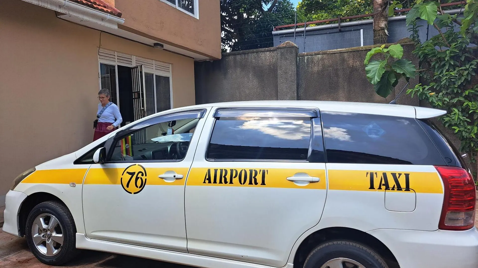 Tgs Homestay Kampala 0*,